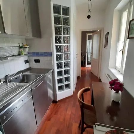 The Ivy House In The Castle Apartman