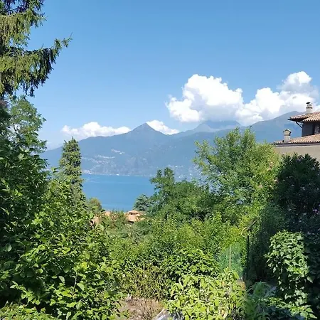 The Ivy House In The Castle * Menaggio