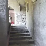 The Ivy House In The Castle *